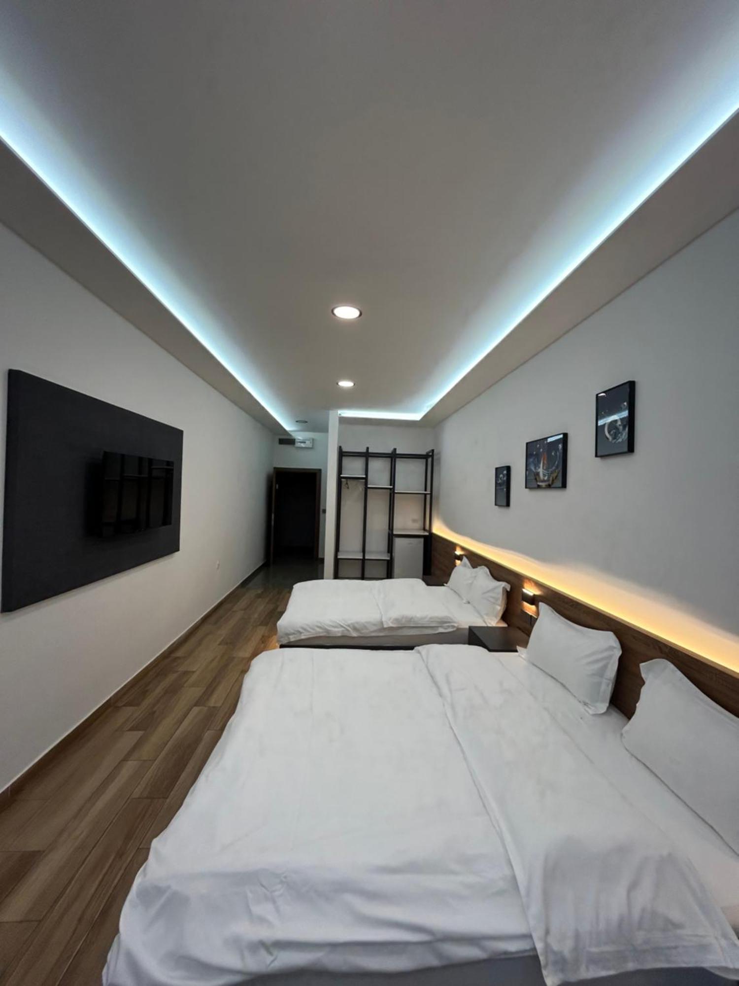H.T Hotel Belgrad Exterior foto